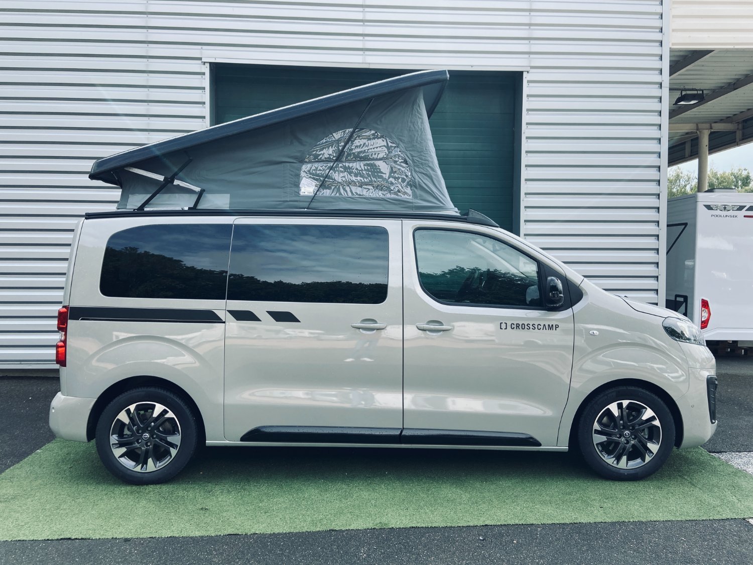 Crosscamp Flex DESTOCKAGE 2022 Neuf Porteur Opel ZAFIRA 2 0L