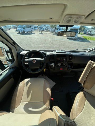 Font Vendome Leader Camp