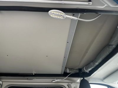 Font Vendome Auto Camp