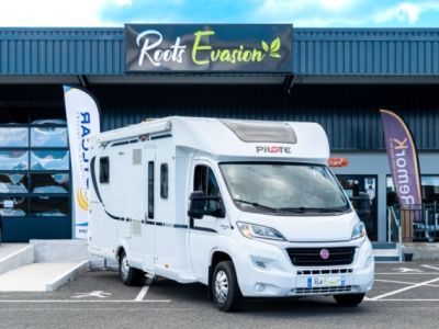 Pilote P 746 FC Essentiel