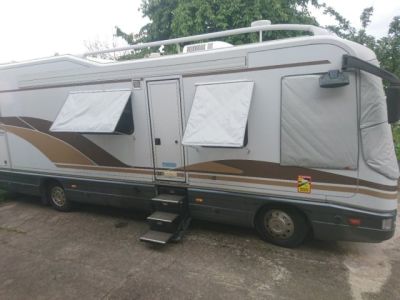 Niesmann+Bischoff Clou Liner 900
