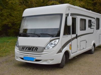 Hymer B 698