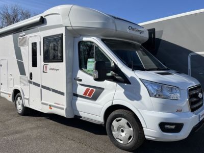 Challenger 250 Break Edition