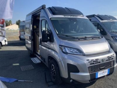 Font Vendome Rando Camp