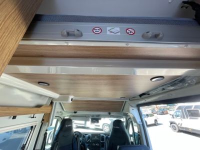 Font Vendome Terra Van TERRAVAN