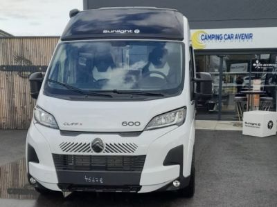 Sunlight Cliff 600 X