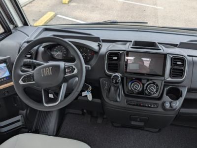 Bavaria Initial I740FGJ Nomade