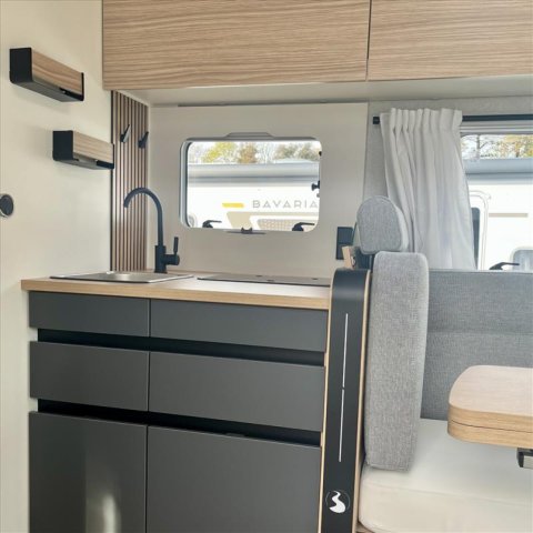 Bavaria Initial I720FC Nomade I 720 FC - Photo 10