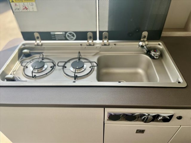 Burstner Lineo C 590 - Photo 6