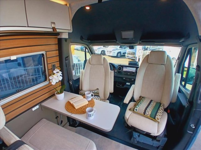 Hymer Camper Vans / Hymercar Grand Canyon S - Photo 3