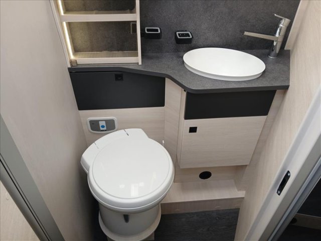 Challenger 328 Graphite Ultimate - Photo 8