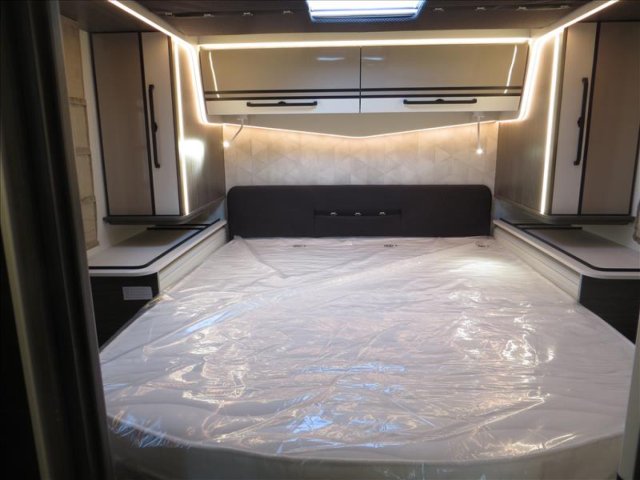 Mc Louis Yearling 81 - Photo 7