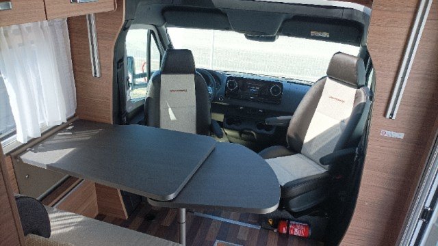 Weinsberg CaraCompact Suite MB 640 MEG - Photo 12