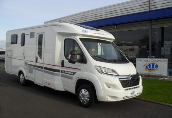 Adria Coral A 690 SC