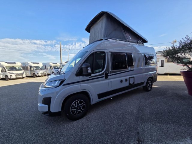 Carado CV 602 Pro toit relevable Boite auto - Photo 3