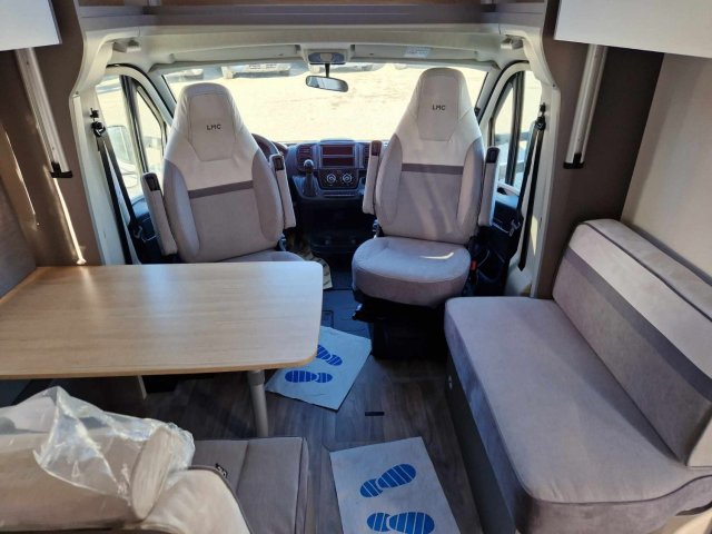 LMC Tourer Lift H 630 Boite automatique - Photo 5