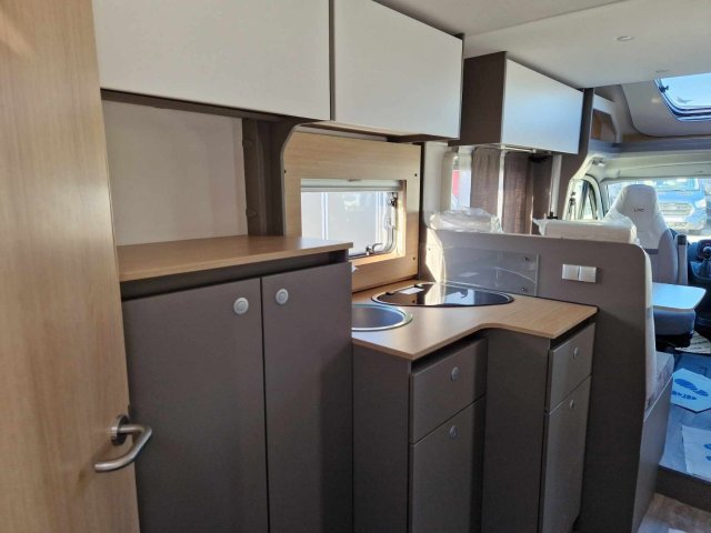 LMC Tourer Lift H 630 Boite automatique - Photo 8