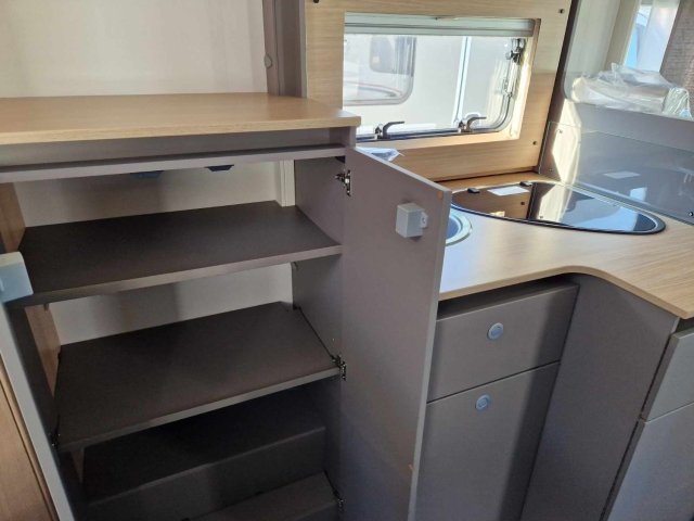 LMC Tourer Lift H 630 Boite automatique - Photo 9