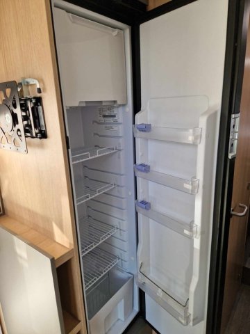LMC Tourer Lift H 664 boite automatique - Photo 5