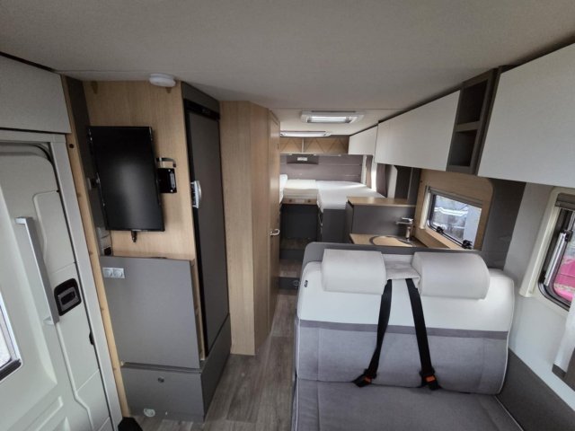 LMC Tourer Lift H 664 Boite automatique - Photo 5