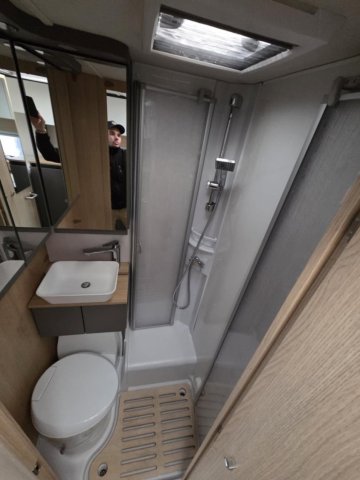 LMC Tourer Lift H 664 Boite automatique - Photo 10