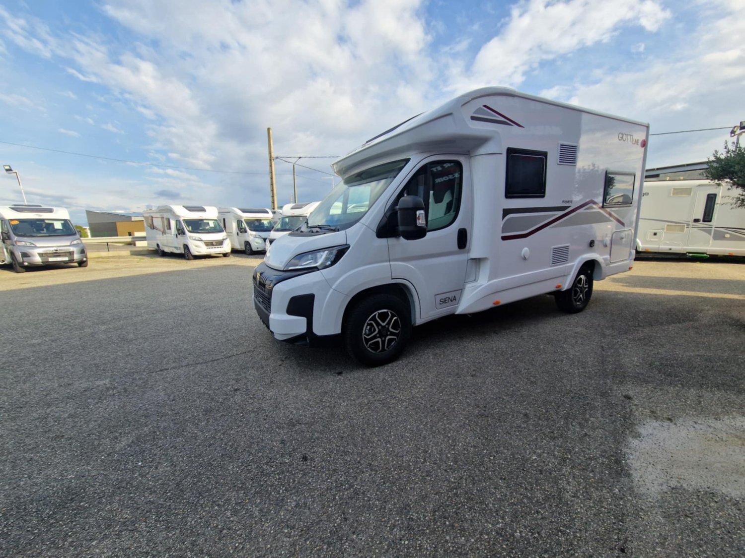 Giottiline Siena 330 Premiere édition boite auto 