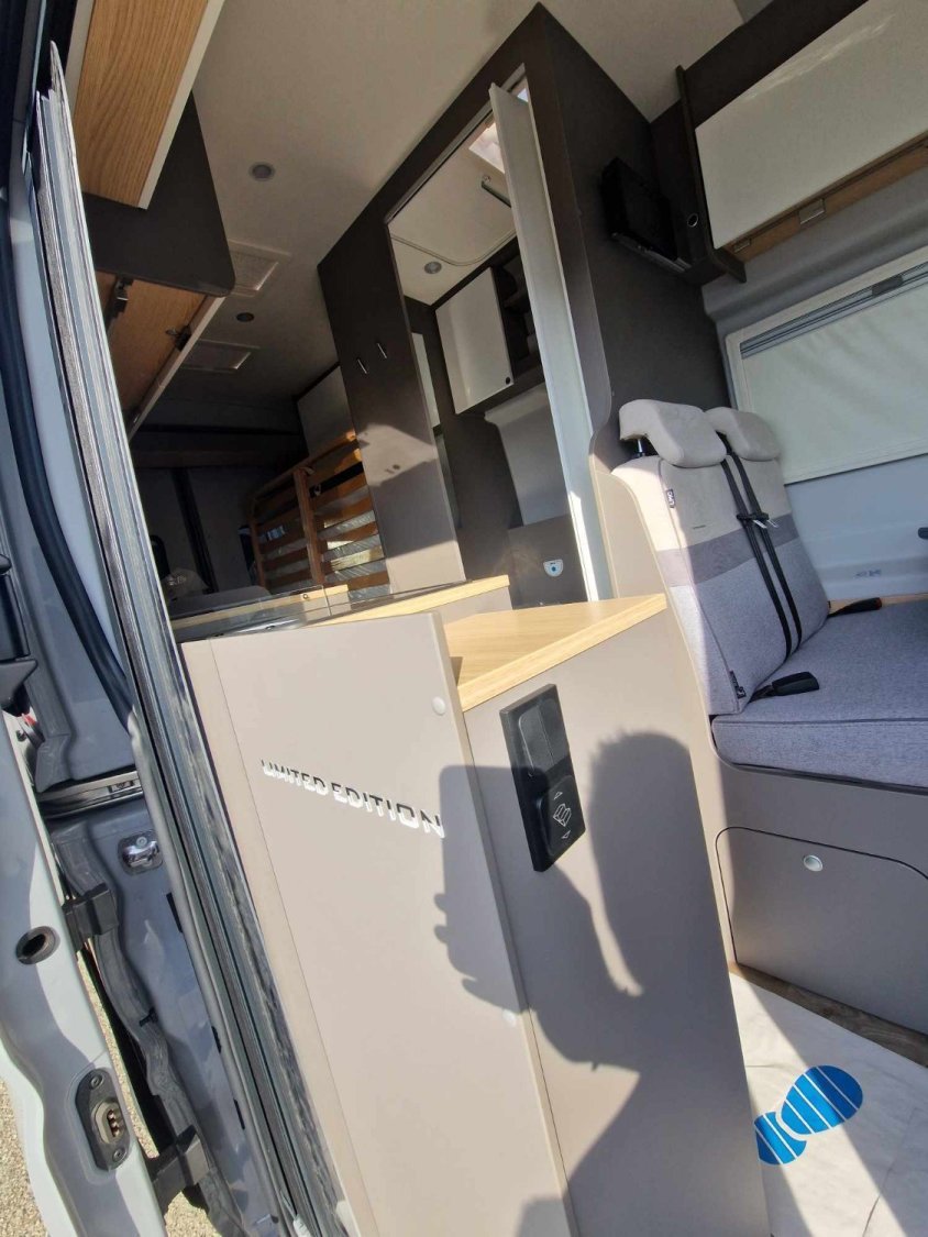 LMC Innovan 590 active 170ch boite auto 