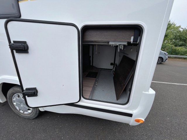 Benimar Tessoro 440 Up - Photo 3