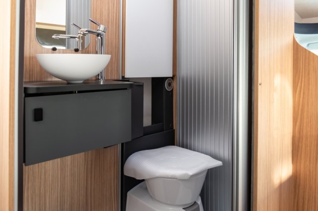 Pilote P 650 C Expression - Photo 17