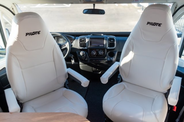 Pilote P 650 C Expression - Photo 42