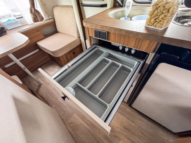 Eriba Touring 542 EDITION LEGEND - Photo 10