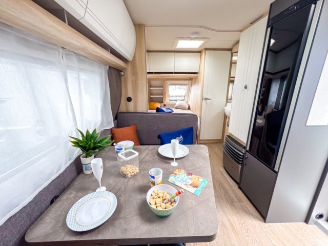 Hobby De Luxe 400 SFE - Photo 6