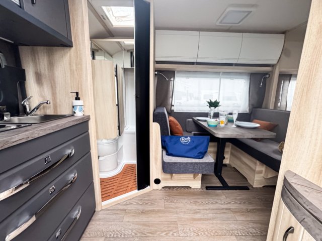 Hobby De Luxe 460 SFF - Photo 7