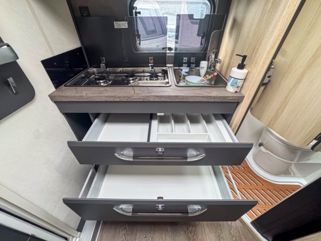 Hobby De Luxe 460 SFF - Photo 13