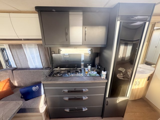 Hobby De Luxe 460 UFE - Photo 10