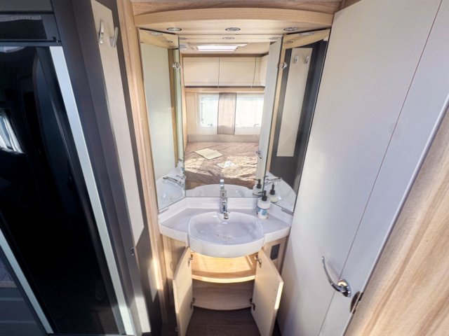 Hobby De Luxe 460 UFE - Photo 12