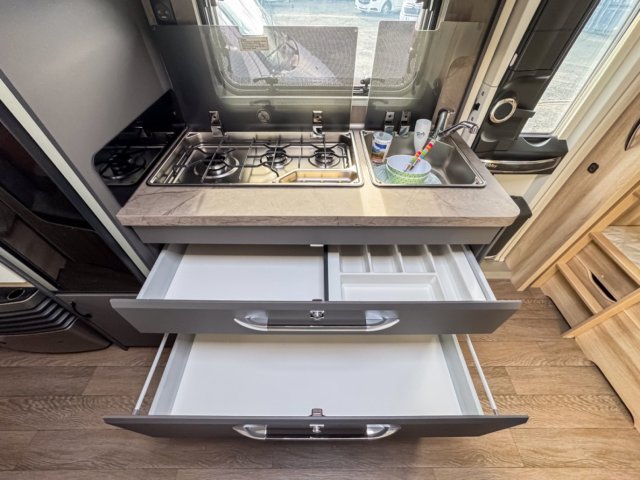 Hobby De Luxe 490 KMF - Photo 13