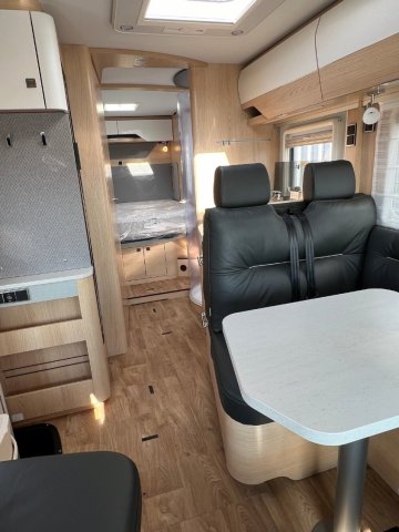 Hymer B 690 BOITE AUTOMATIQUE - Photo 2