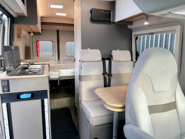 LMC Innovan 592 BOITE AUTOMATIQUE - Photo 2