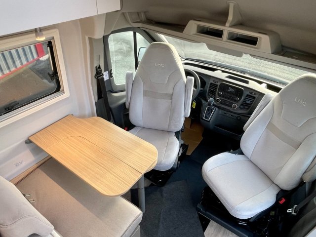 LMC Innovan 592 BOITE AUTOMATIQUE - Photo 3