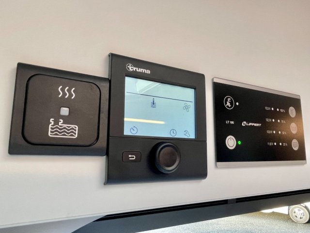 LMC Innovan 592 BOITE AUTOMATIQUE - Photo 13
