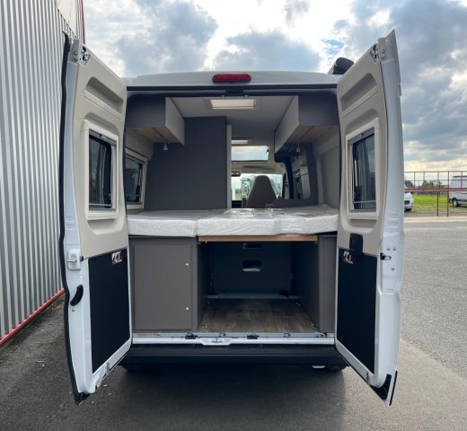 LMC Innovan 600 Edition 70 Ans - Photo 12