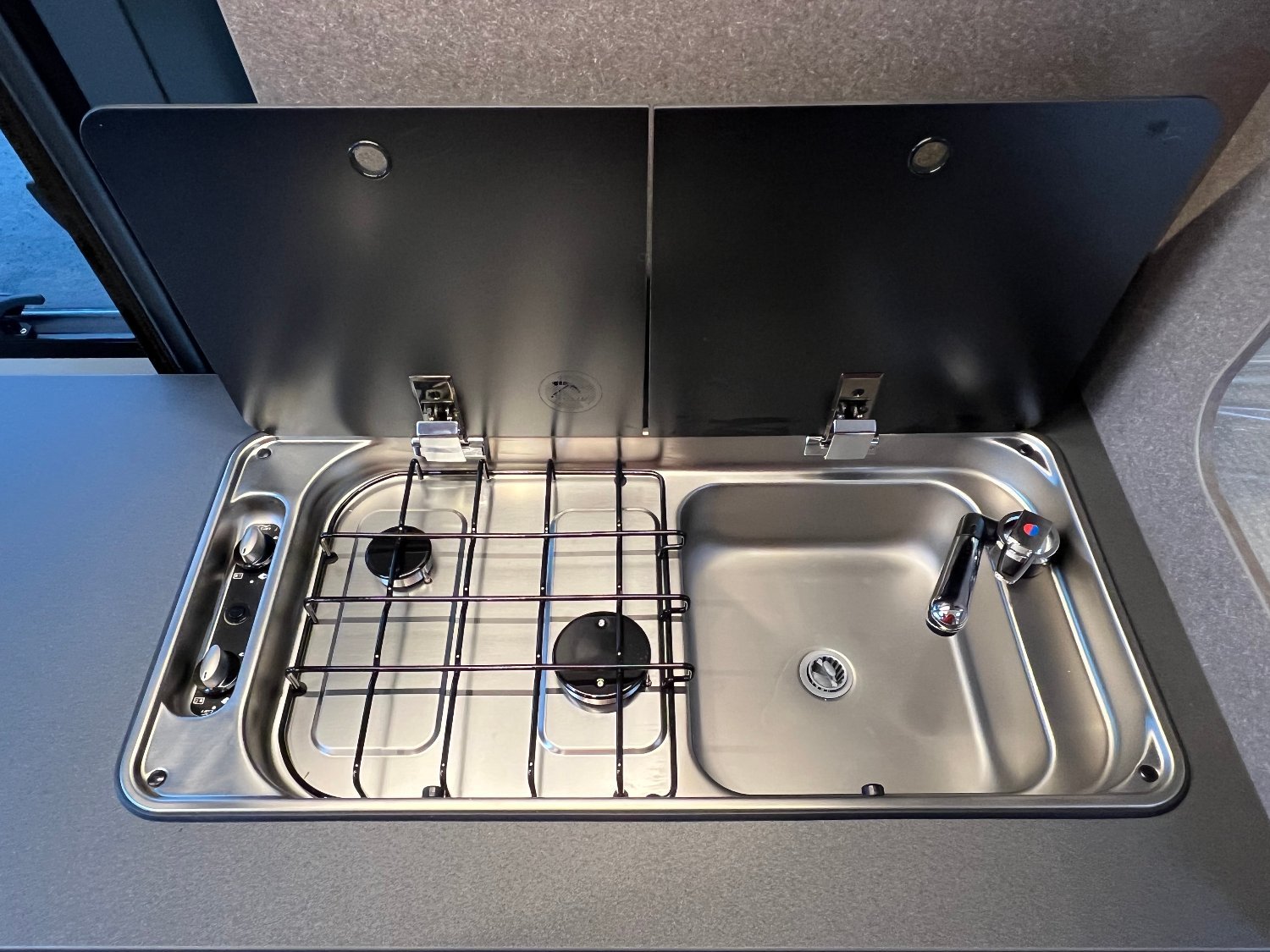 Dethleffs Globetrail Advantage 640 ES PACK ACTIVE/LITS JUMEAUX 