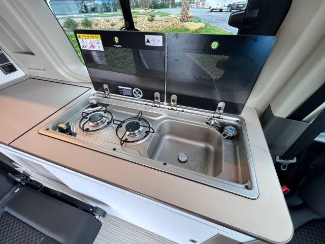 Burstner Copa C 500 ford transit custom court 2.0 tdci 130ch bva - Photo 8