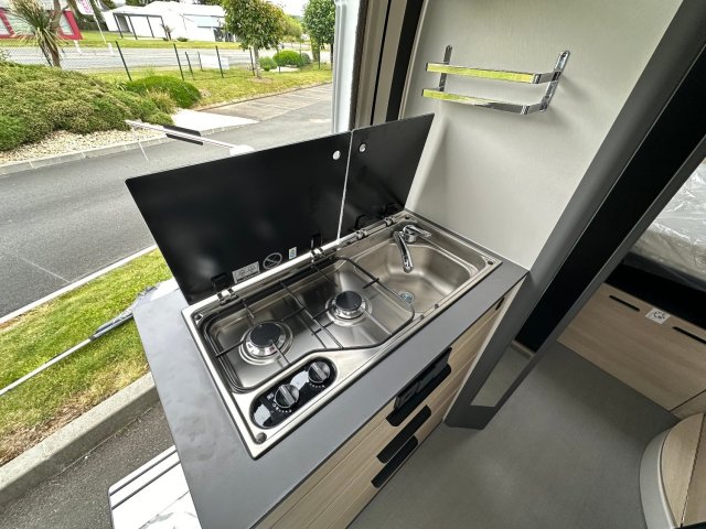 Dreamer D55 OFFRE SPECIALE PEUGEOT BOXER 2.2L 140 CH BVM6 FUN+ - Photo 5