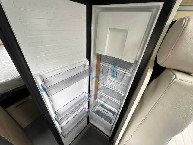 Dreamer D55 OFFRE SPECIALE PEUGEOT BOXER 2.2L 140 CH BVM6 FUN+ - Photo 7