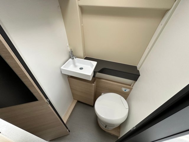 Dreamer D55 OFFRE SPECIALE PEUGEOT BOXER 2.2L 140 CH BVM6 FUN+ - Photo 9