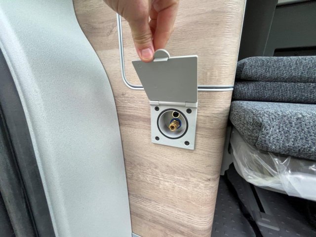 Volkswagen California Coast 6.1 DSG - Photo 11