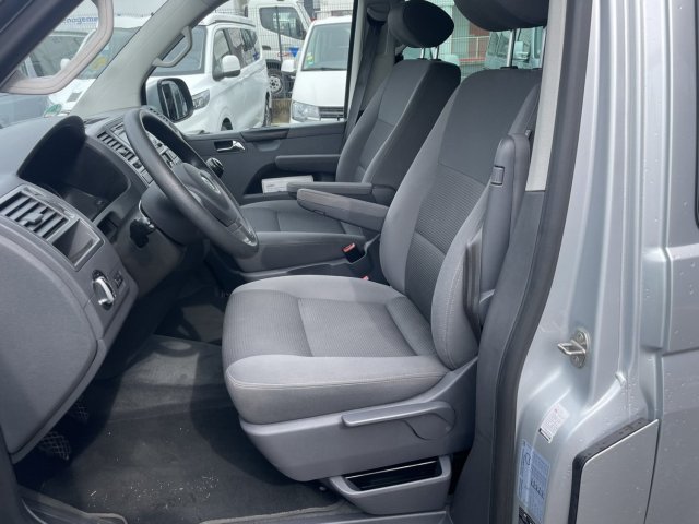 Volkswagen California Beach VW T5 Multivan Spécial 2.0L TDi 140Ch Reimo - Photo 16