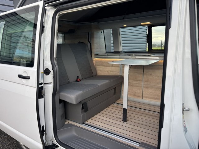 Volkswagen California Coach VW T6.1 Coast 2.0L Tdi 150Ch Blanc auto Français - Photo 9